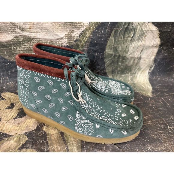 New Urban Outfitters Clarks Wallabee Paisley Boot Size 10 1/2 main image 7